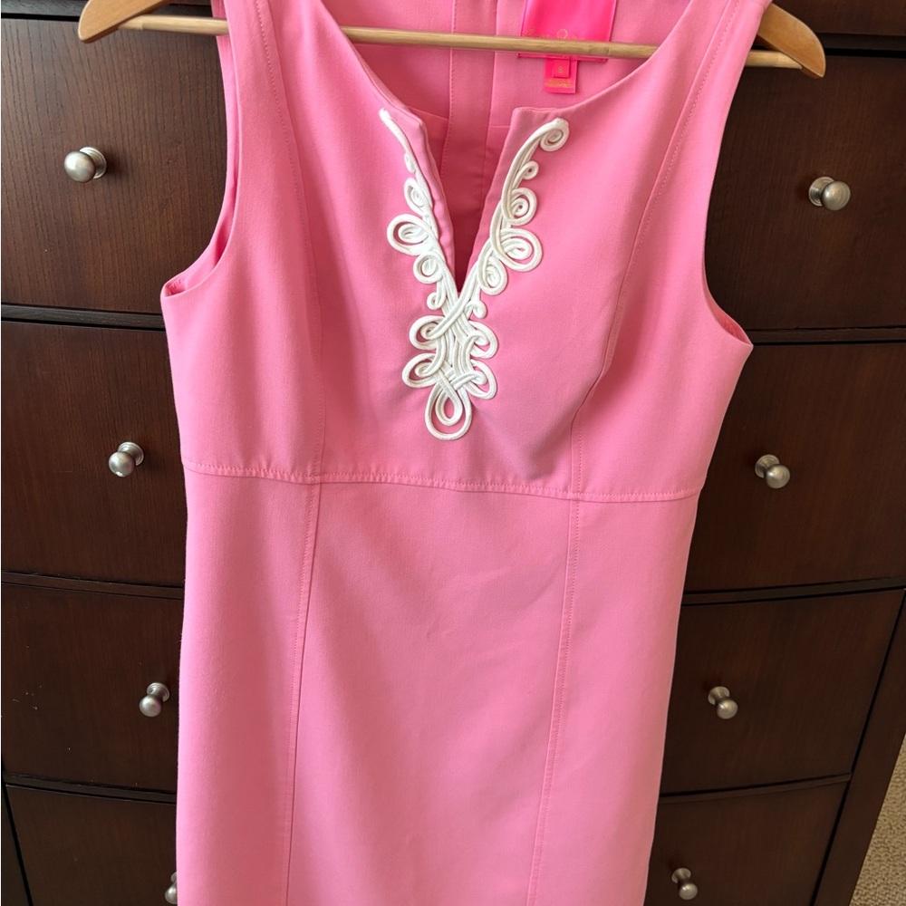 Lily Pulitzer Sleeveless Pink Embroidered V-Neck Sheath Dress
